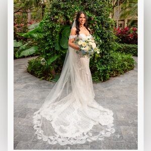 Oleg Cassini - Lace Wedding Dress